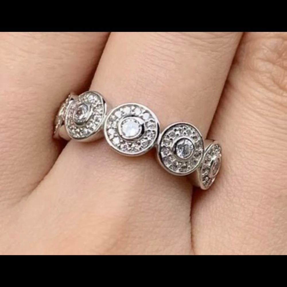 Women’s Engagement Wedding Band